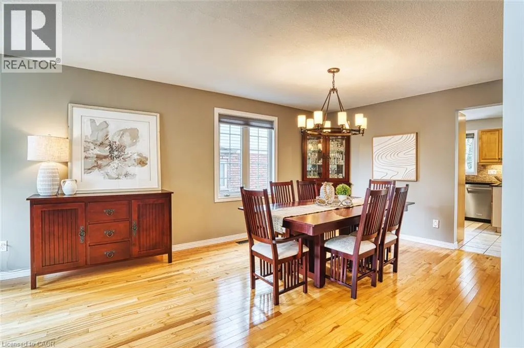 148 CAROLINIAN Lane