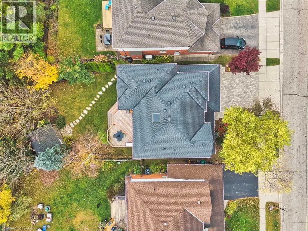 148 CAROLINIAN Lane