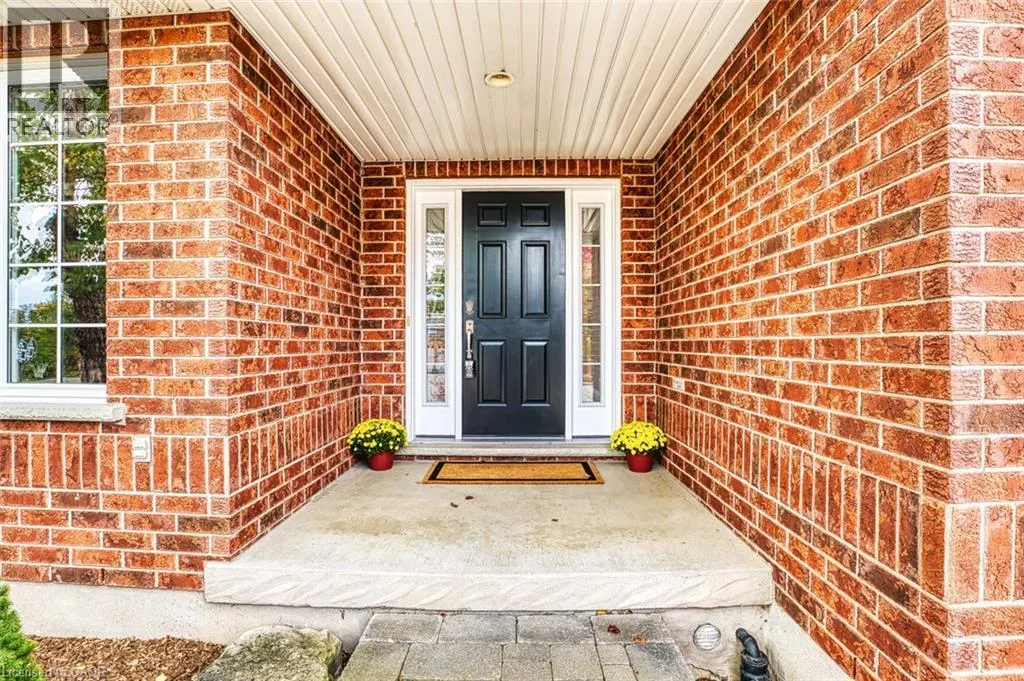 148 CAROLINIAN Lane