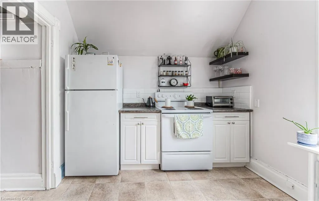 404 DUKE Street W Unit# Upper #Upper