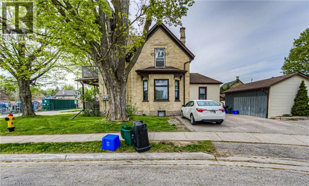 404 DUKE Street W Unit# Upper #Upper