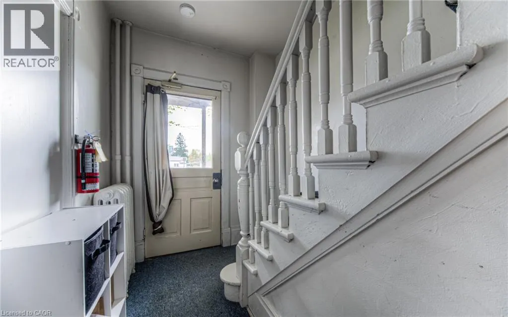 404 DUKE Street W Unit# Upper #Upper