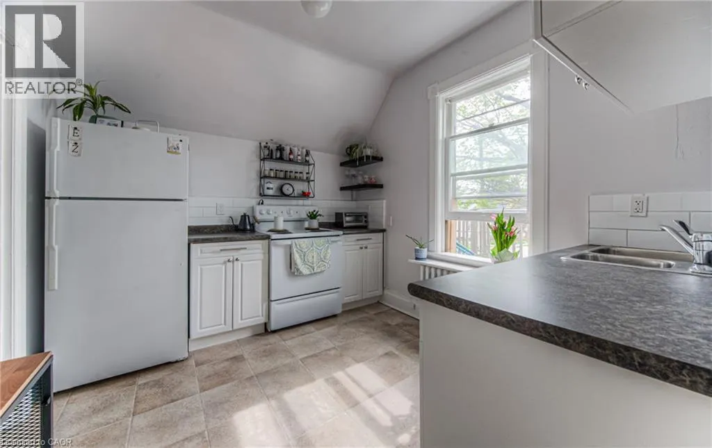 404 DUKE Street W Unit# Upper #Upper
