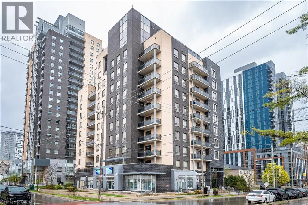 8 HICKORY Street W Unit# 404 #404