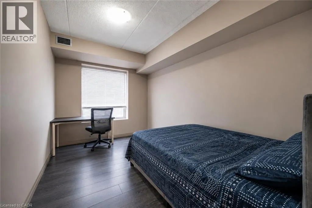 8 HICKORY Street W Unit# 404 #404