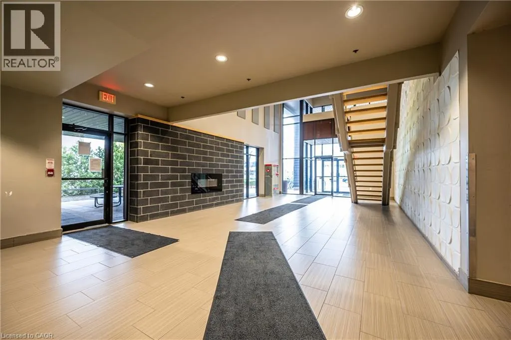 8 HICKORY Street W Unit# 404 #404