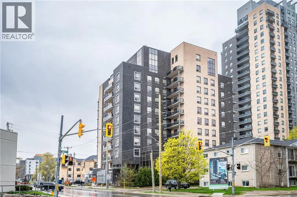 8 HICKORY Street W Unit# 404 #404