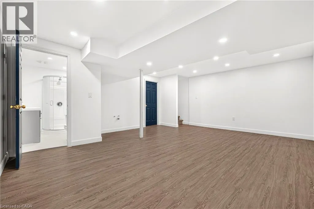 468 DOON SOUTH Drive Unit# 15 #15