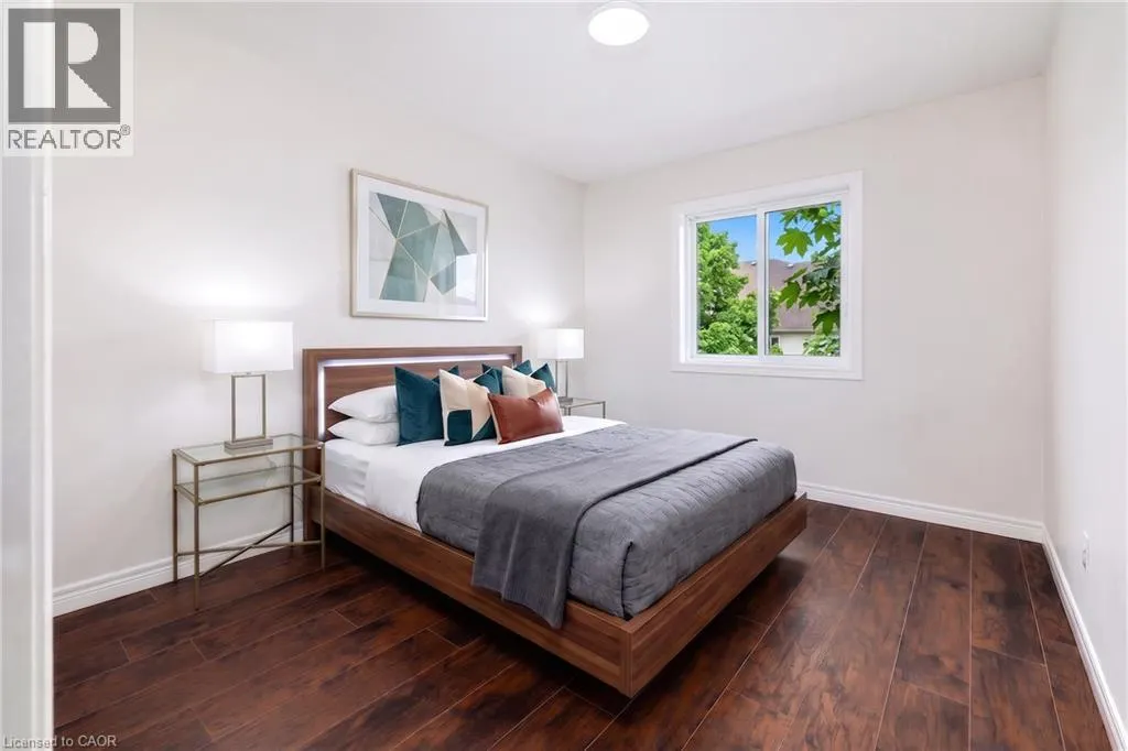 468 DOON SOUTH Drive Unit# 15 #15