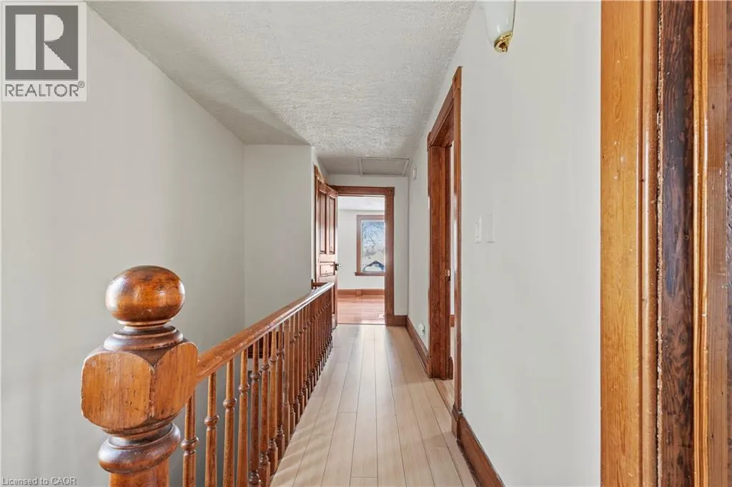 33 RICH Avenue Unit# Upper #Upper