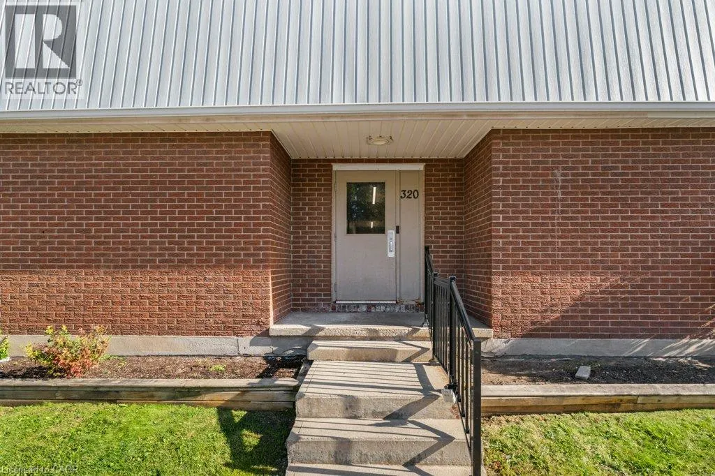 320 TRAYNOR Avenue Unit# 1 #1