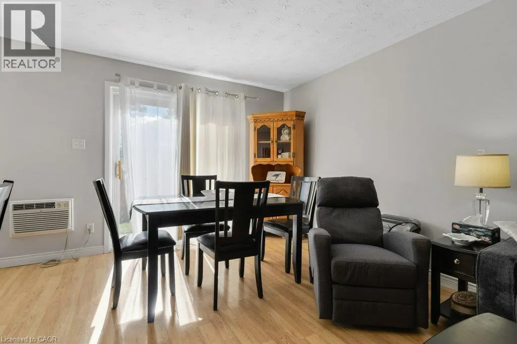 320 TRAYNOR Avenue Unit# 1 #1
