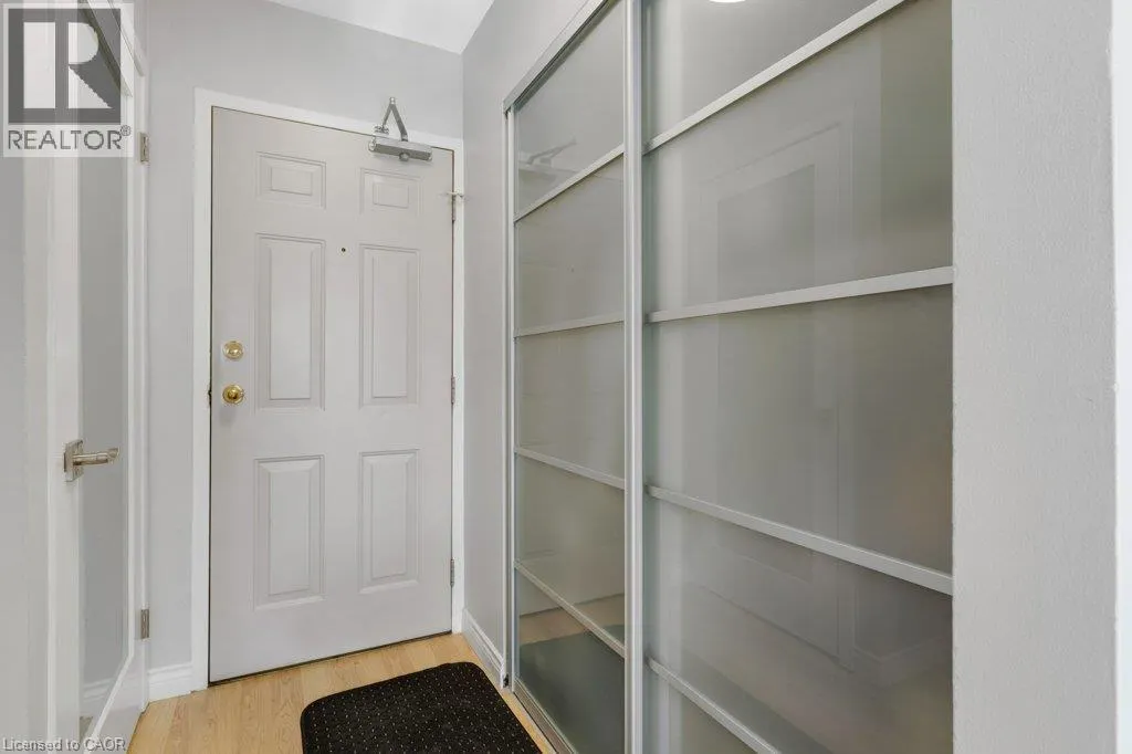 320 TRAYNOR Avenue Unit# 1 #1