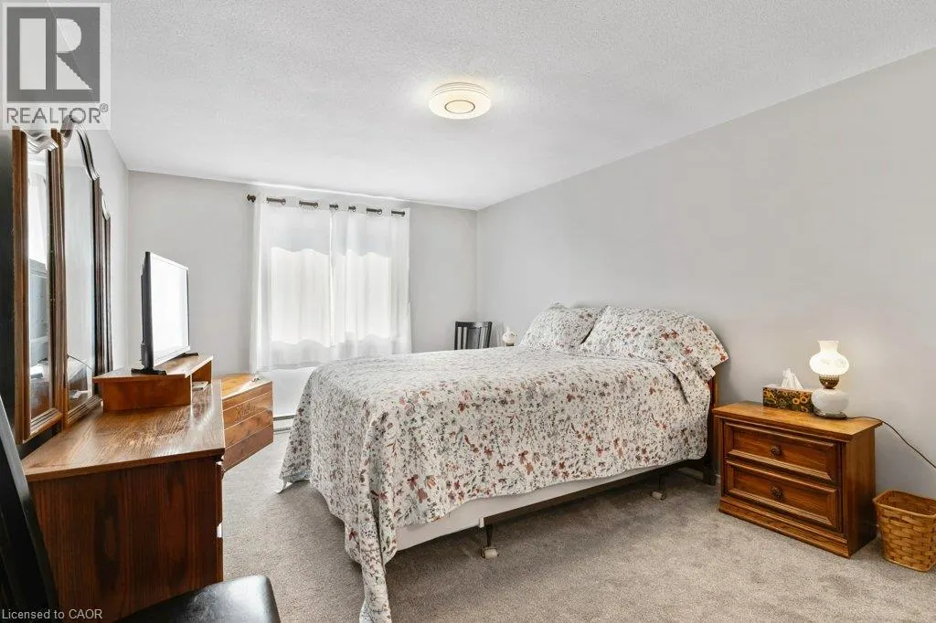 320 TRAYNOR Avenue Unit# 1 #1
