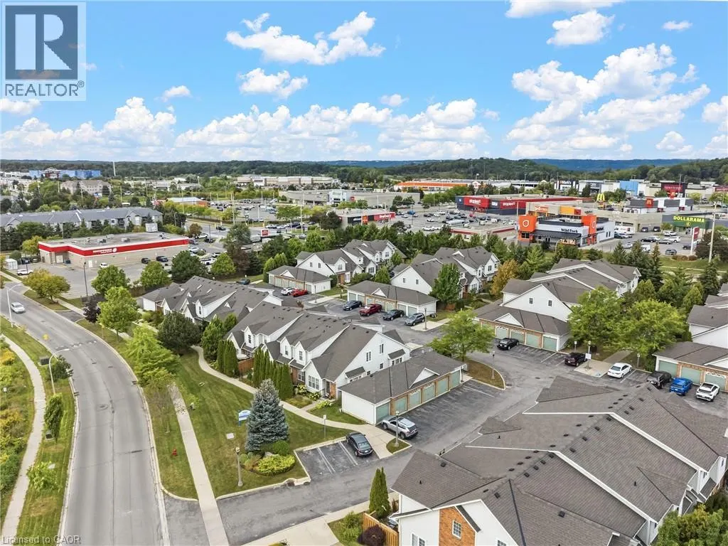 1085 HARROGATE Drive Unit# 5 #5