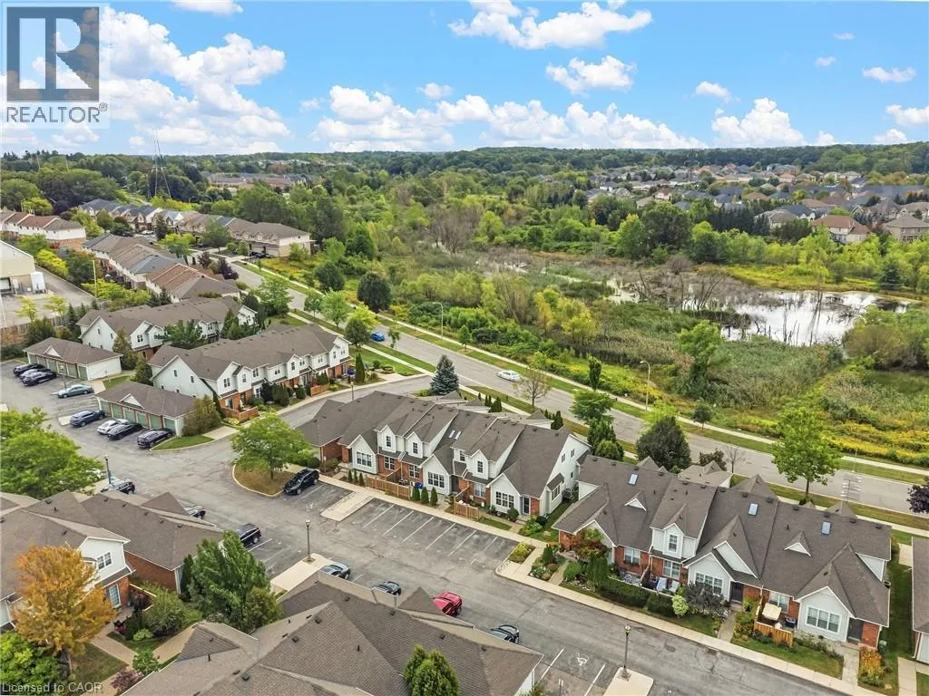 1085 HARROGATE Drive Unit# 5 #5