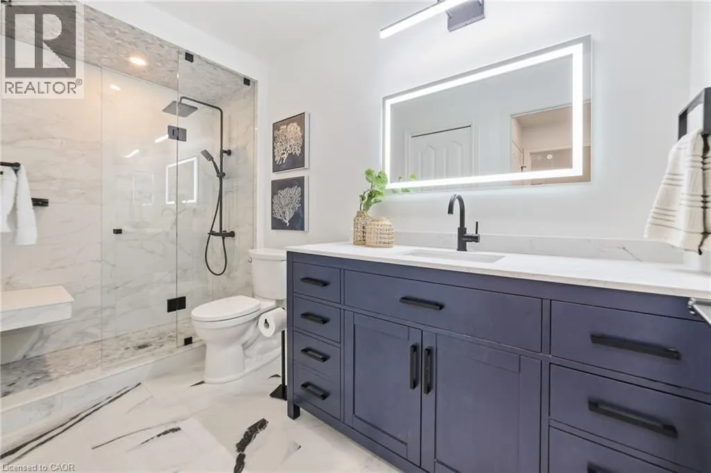 1085 HARROGATE Drive Unit# 5 #5