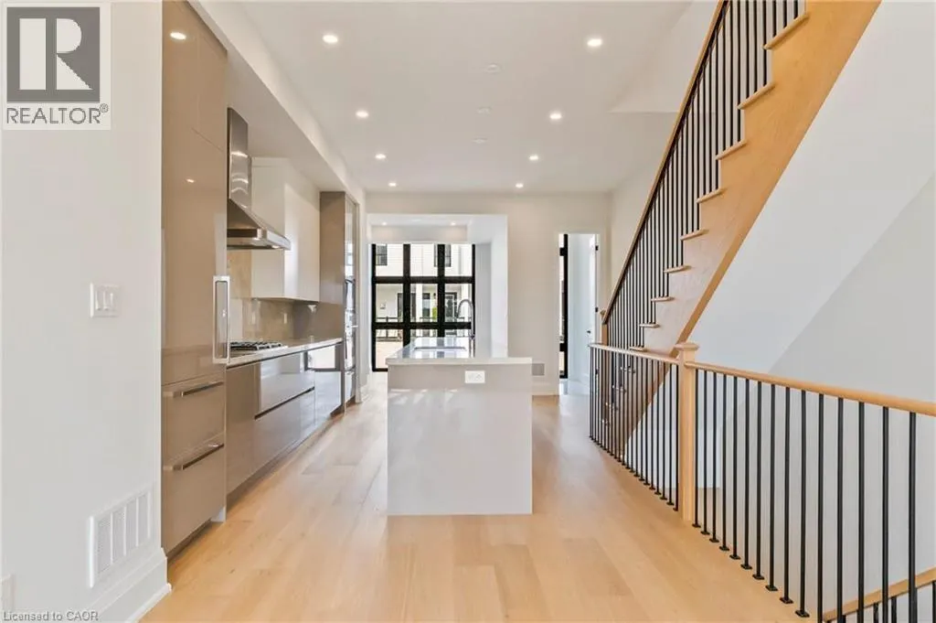 138 EAST Street Unit# 4 #4