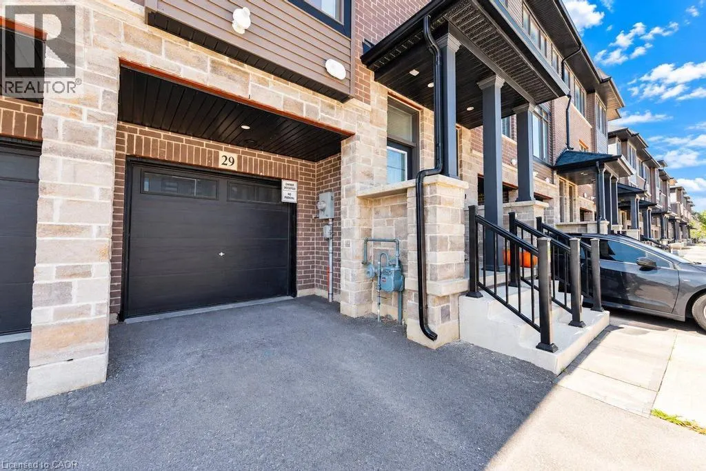 120 COURT Drive Unit# 29 #29