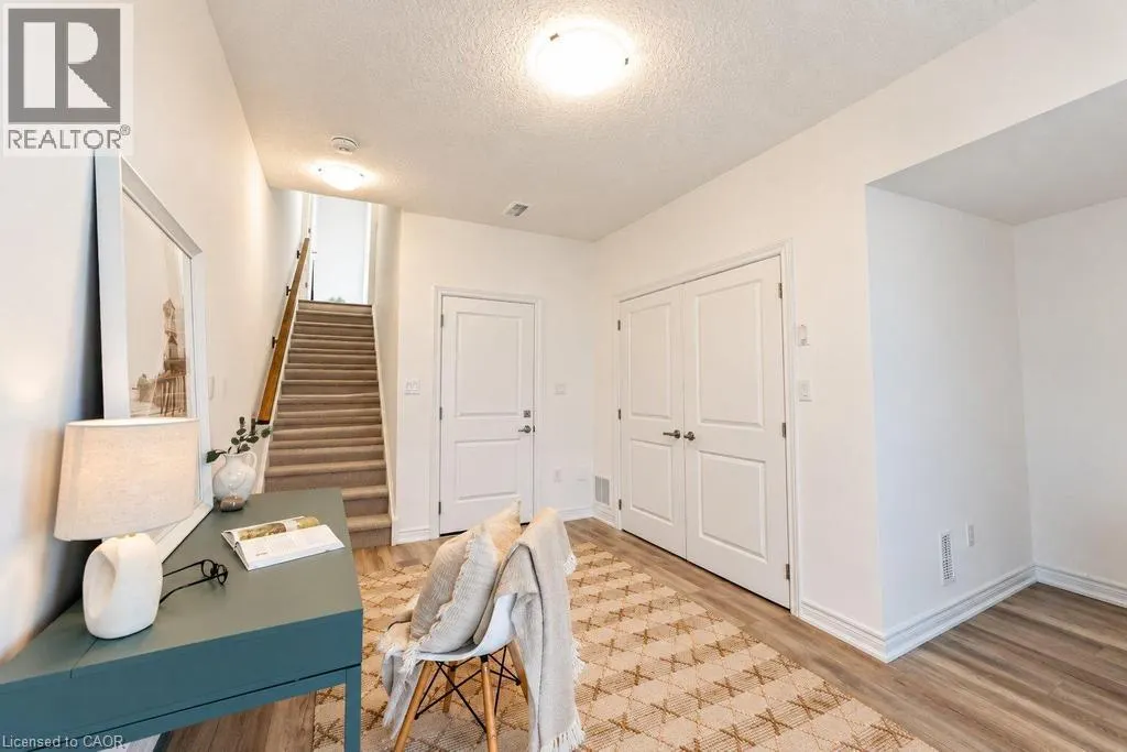 120 COURT Drive Unit# 29 #29