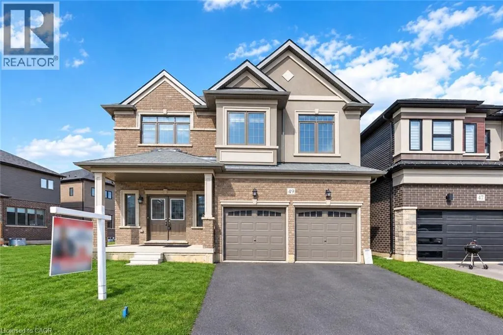 49 DENNIS Avenue