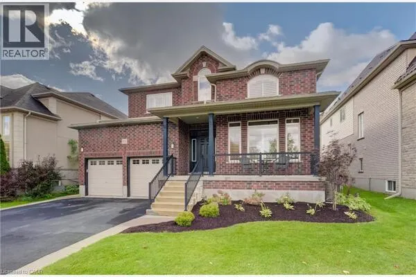 102 SCHWEITZER Crescent