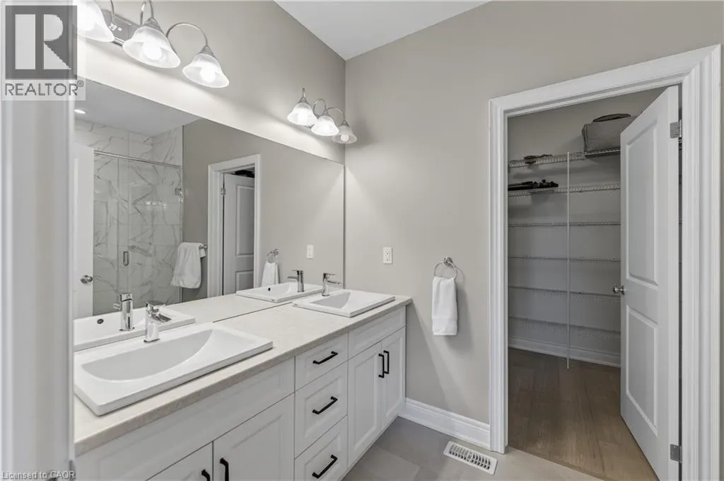 154 PORT ROBINSON Road Unit# 11 #11