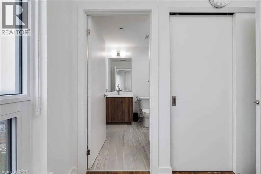 15 WELLINGTON Street S Unit# 1909 #1909