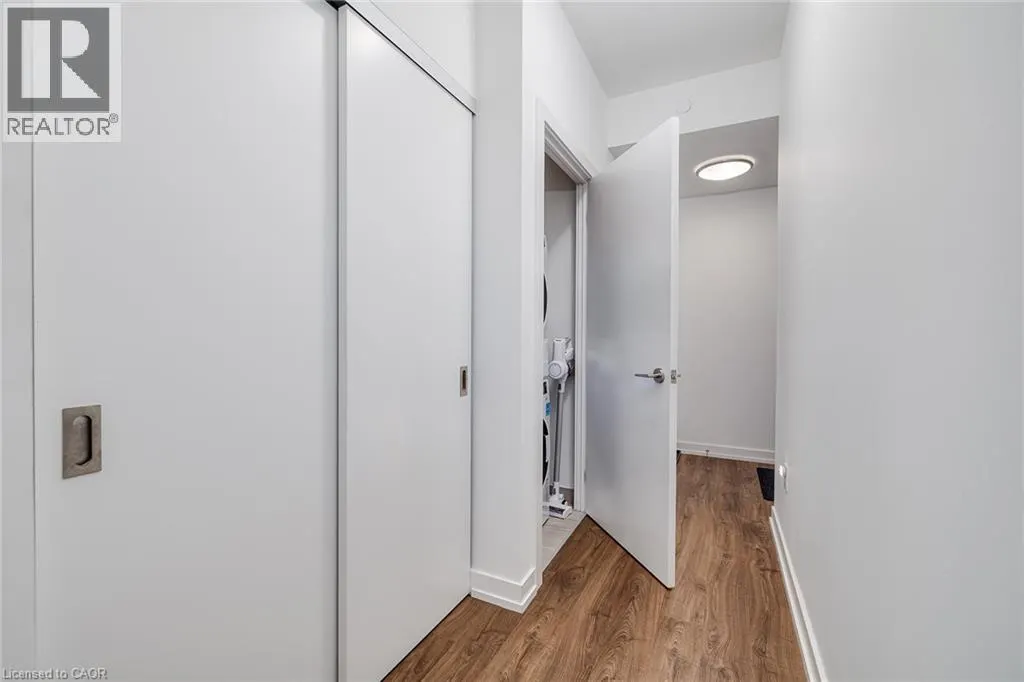 15 WELLINGTON Street S Unit# 1909 #1909