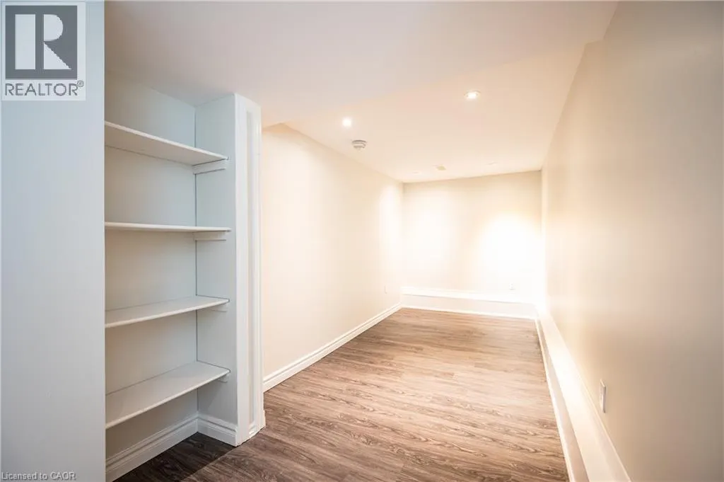 66 BELWOOD Crescent