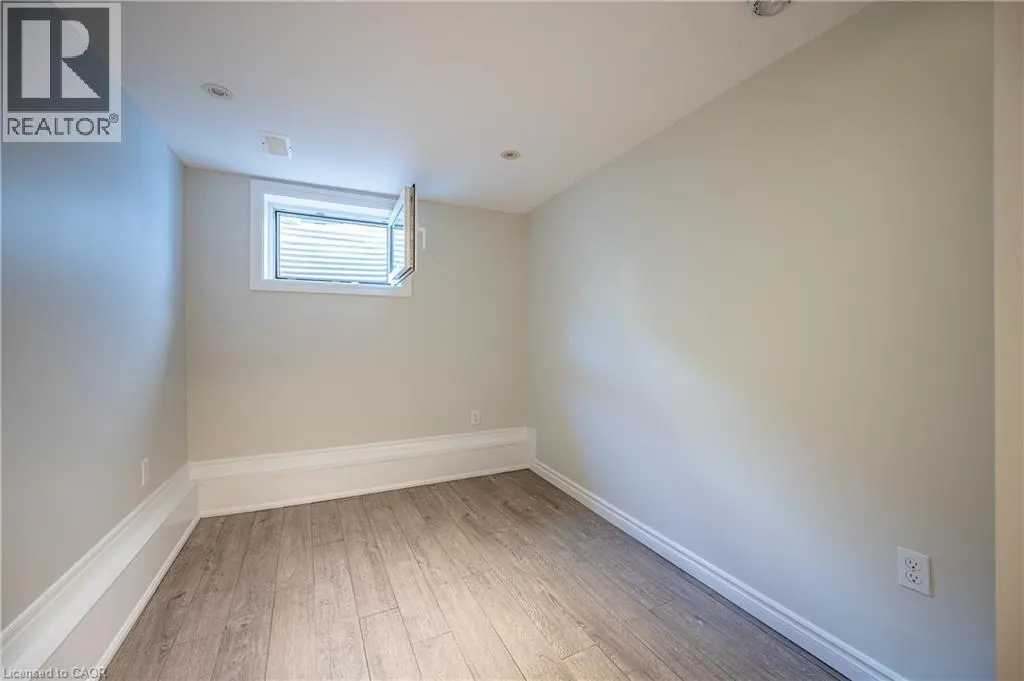 66 BELWOOD Crescent