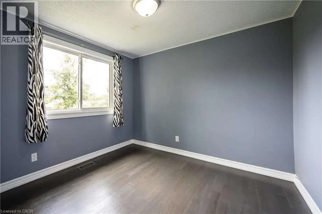 66 BELWOOD Crescent