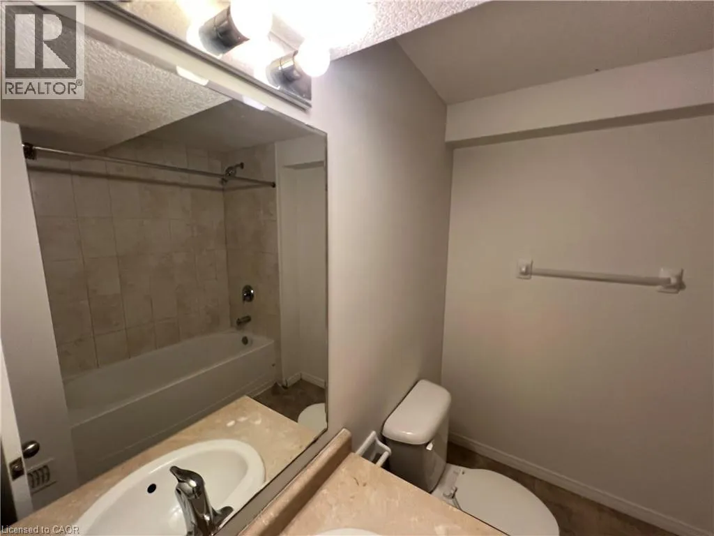 14 IRON GATE Street Unit# LOWER #LOWER