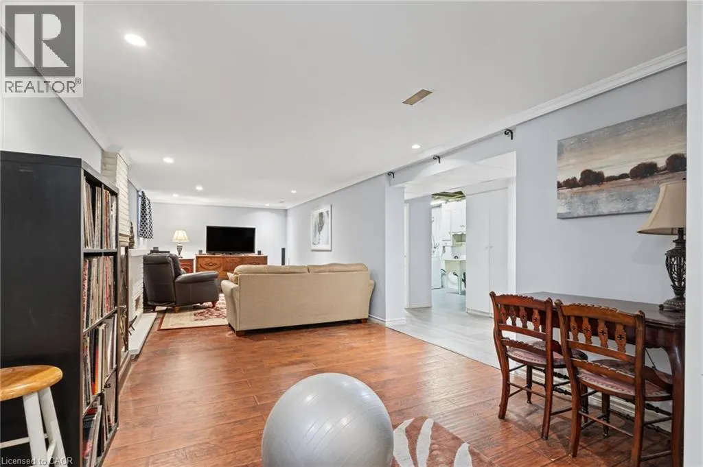 366 EAST 17TH Street