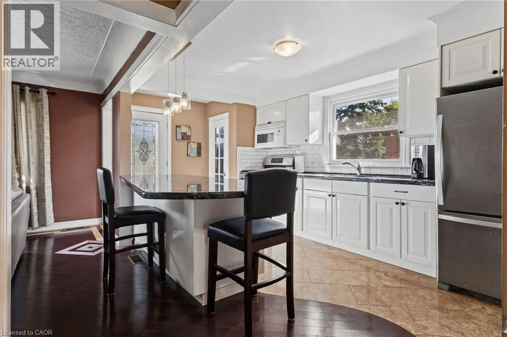 366 EAST 17TH Street