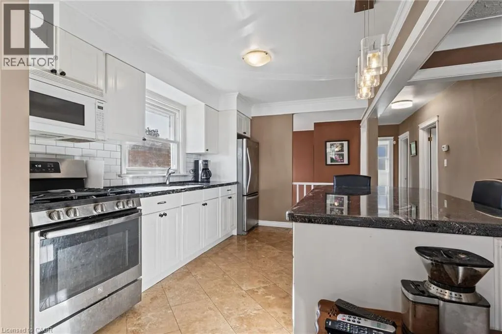366 EAST 17TH Street