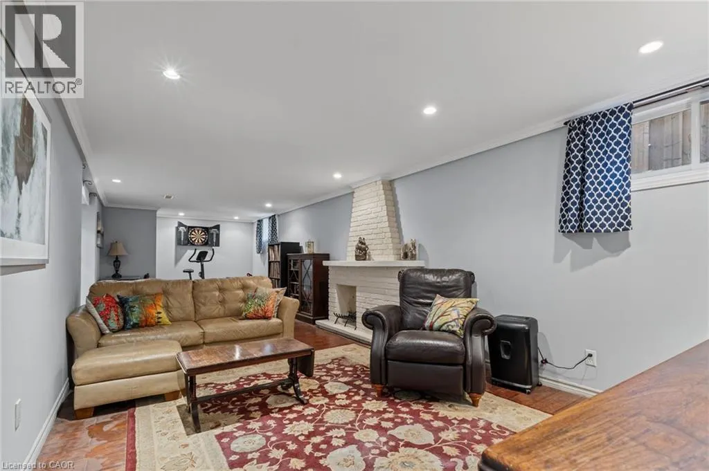 366 EAST 17TH Street
