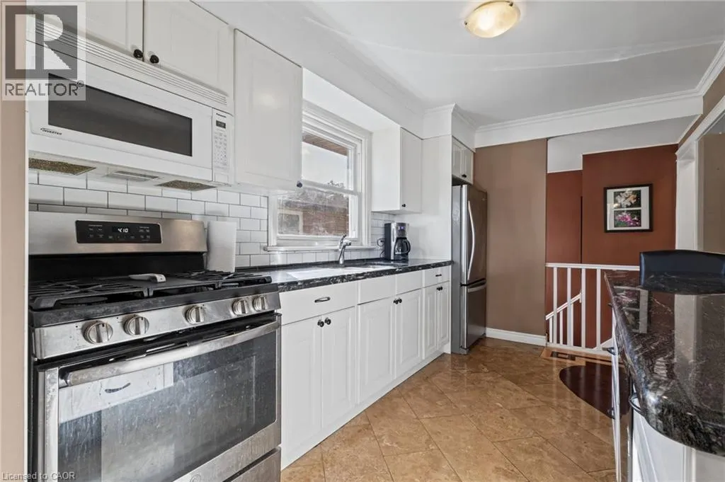 366 EAST 17TH Street