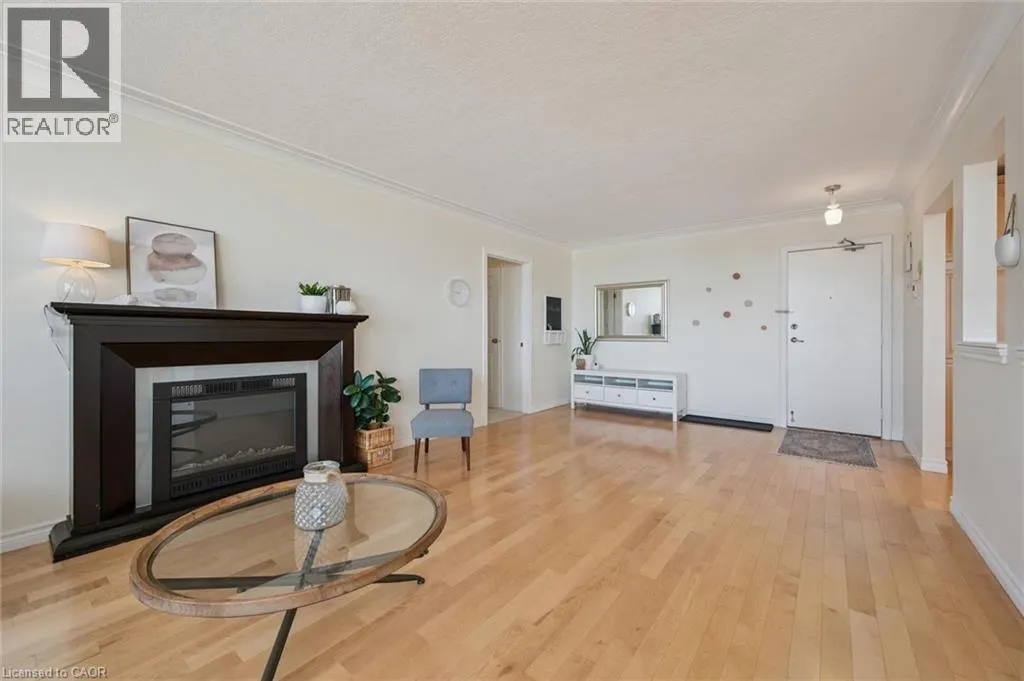 65 WESTMOUNT Road N Unit# 910 #910