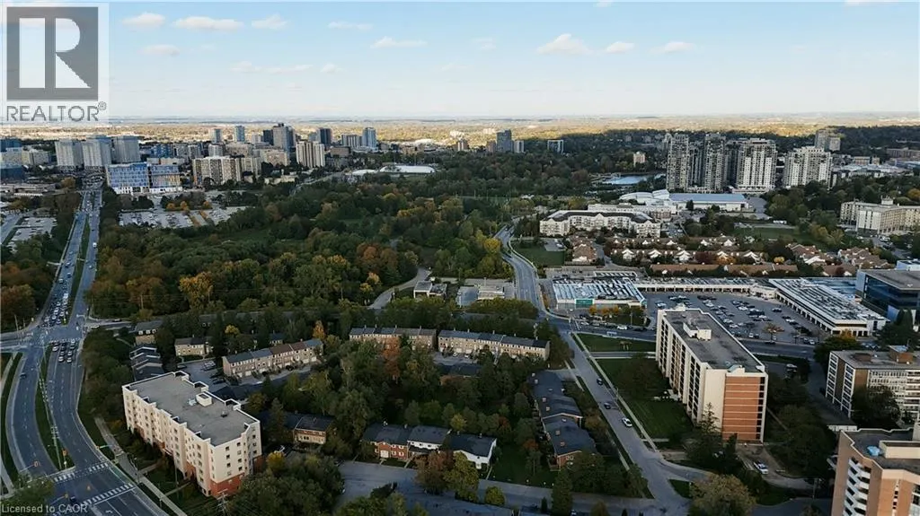 65 WESTMOUNT Road N Unit# 910 #910
