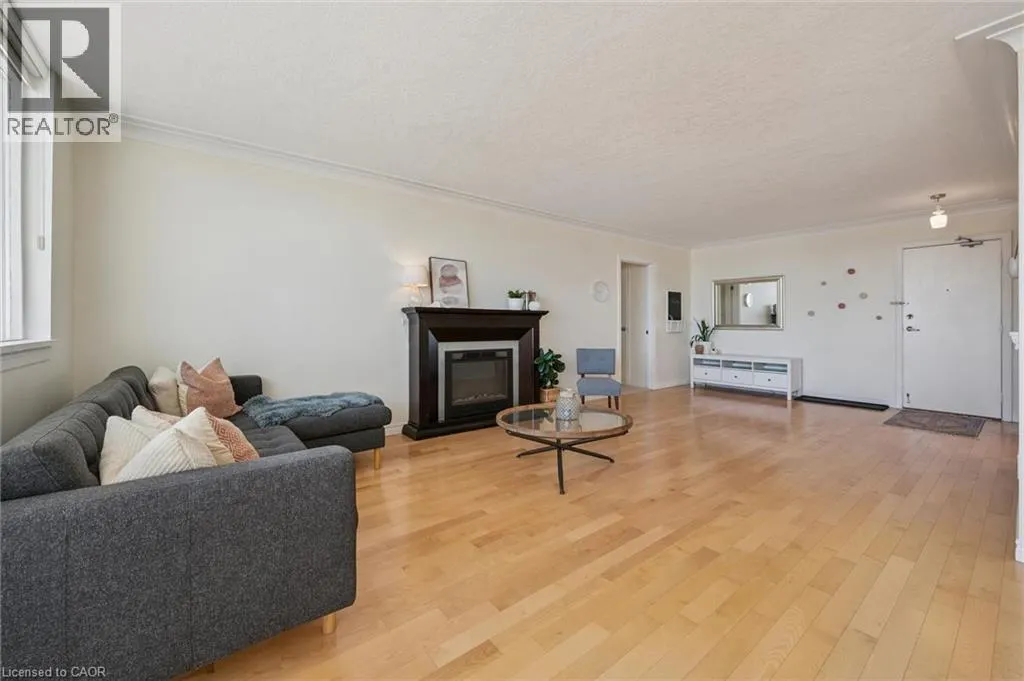 65 WESTMOUNT Road N Unit# 910 #910