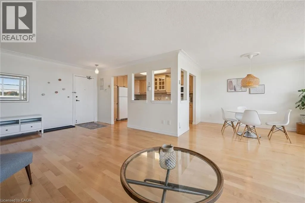 65 WESTMOUNT Road N Unit# 910 #910