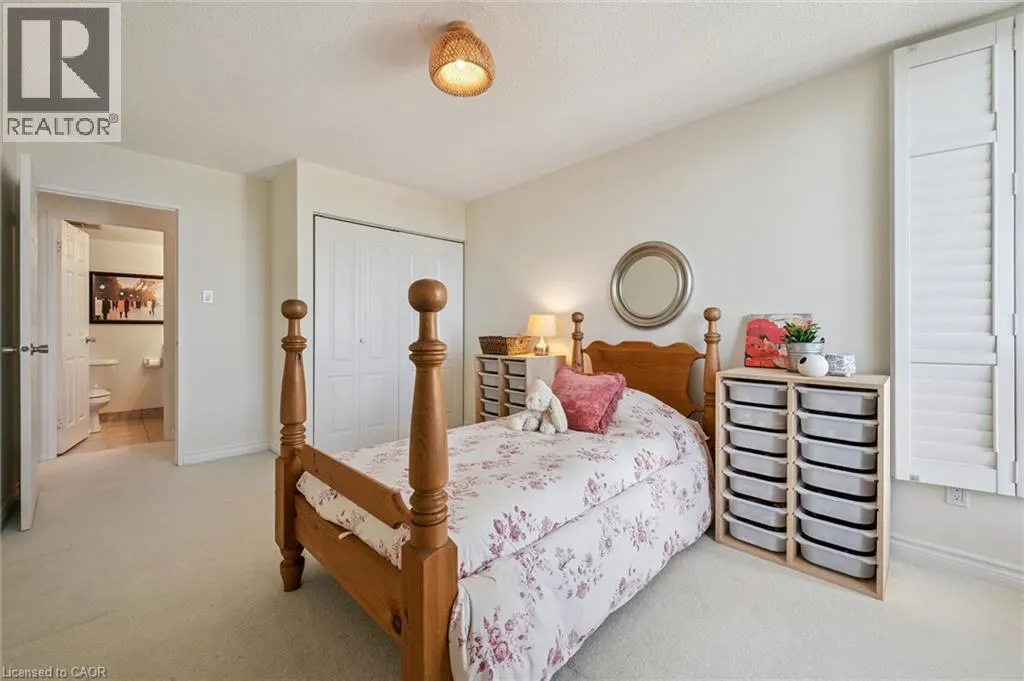 65 WESTMOUNT Road N Unit# 910 #910