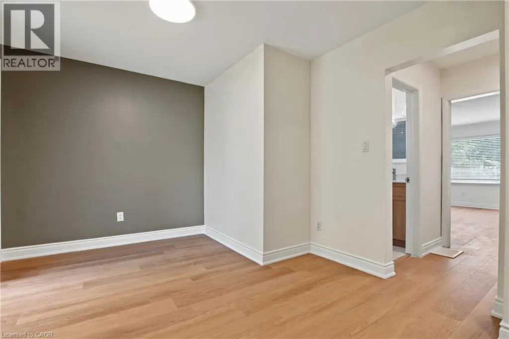 143 ELGIN Crescent