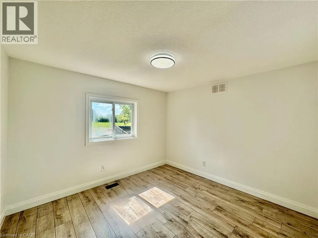 56 LENA Crescent