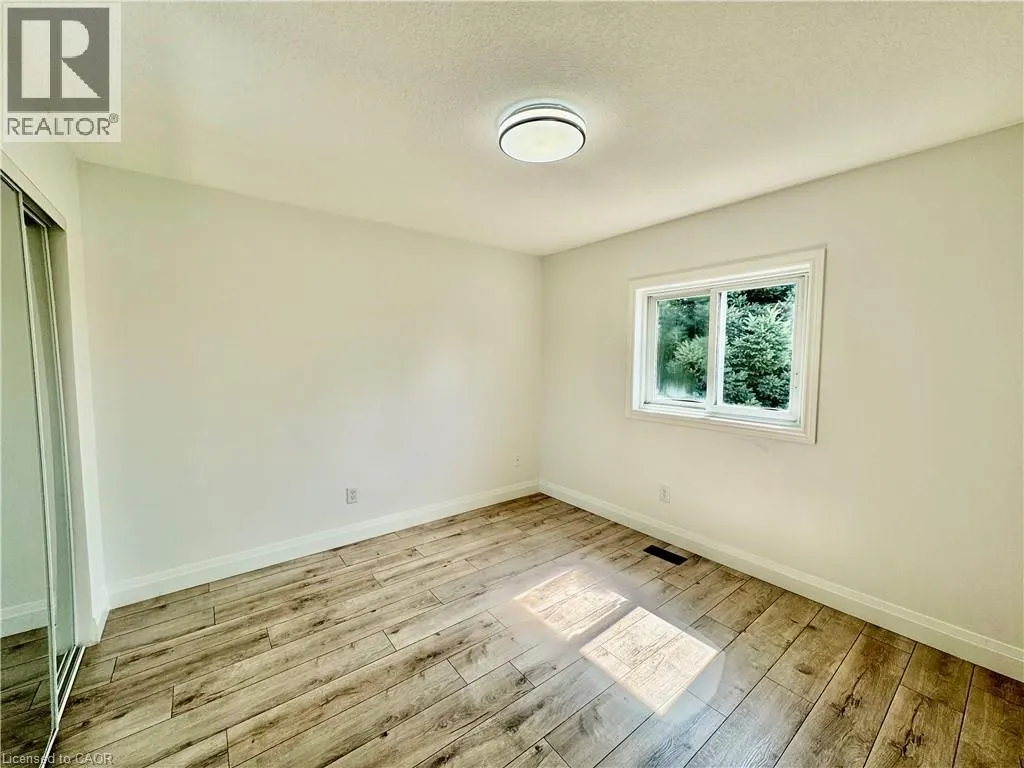 56 LENA Crescent