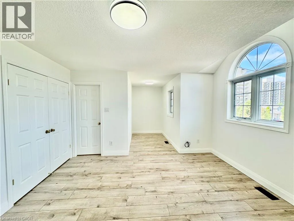 56 LENA Crescent
