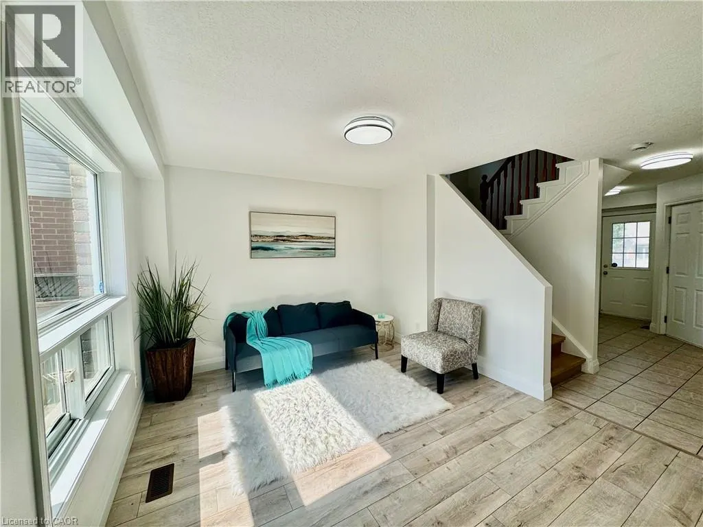 56 LENA Crescent