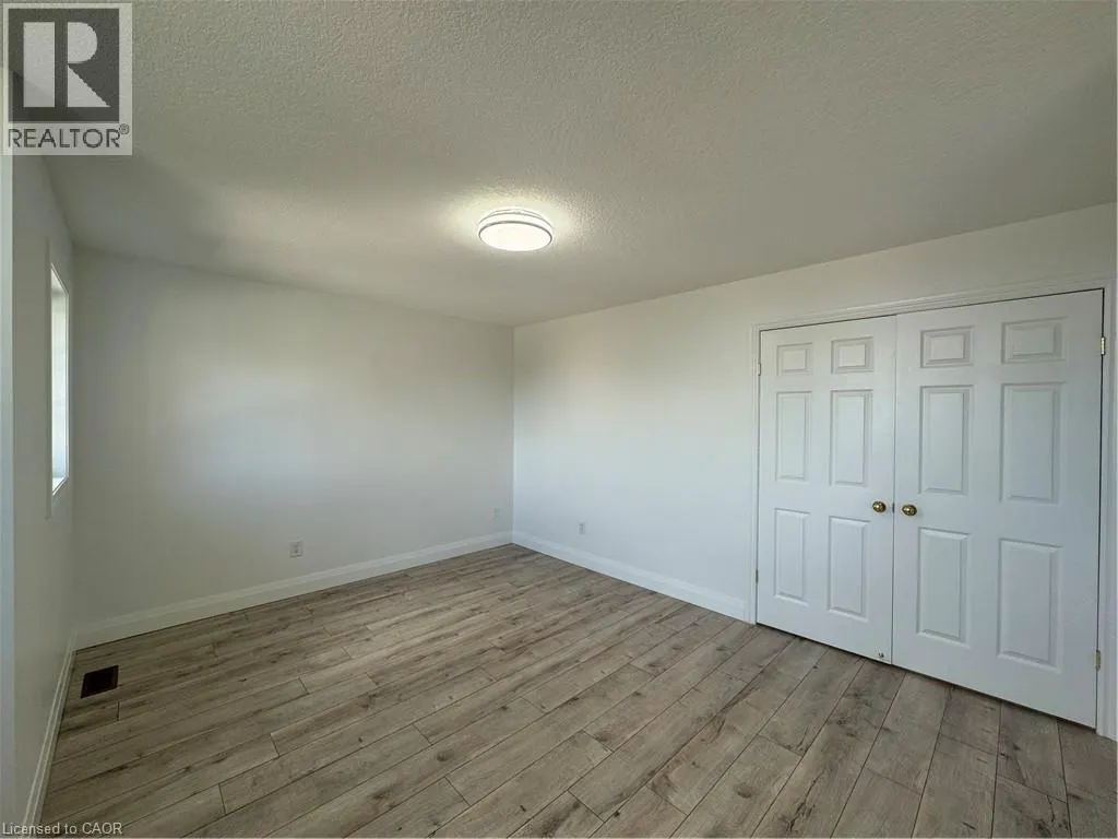 56 LENA Crescent