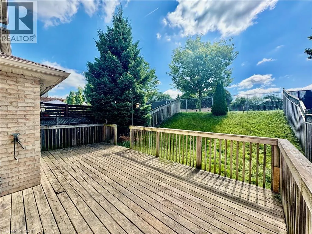 56 LENA Crescent
